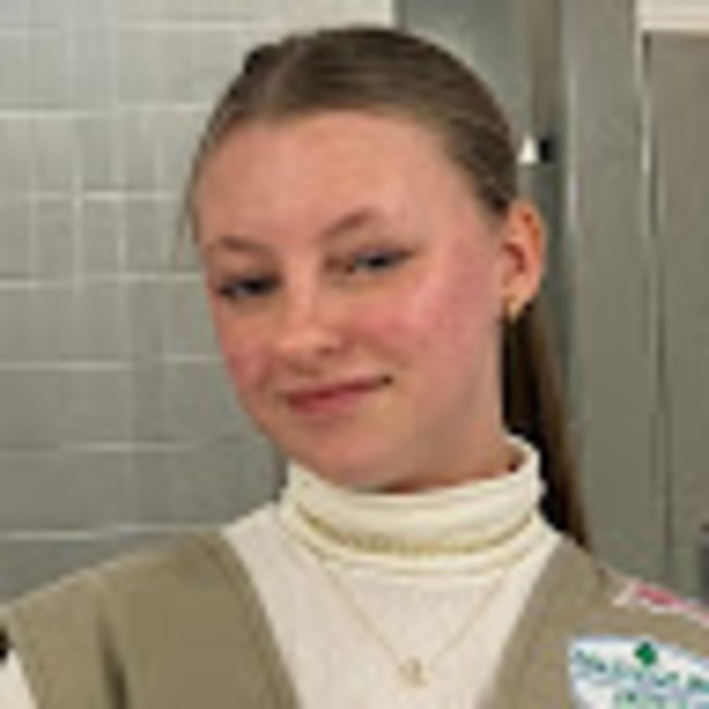 Meet your Posher, Claire